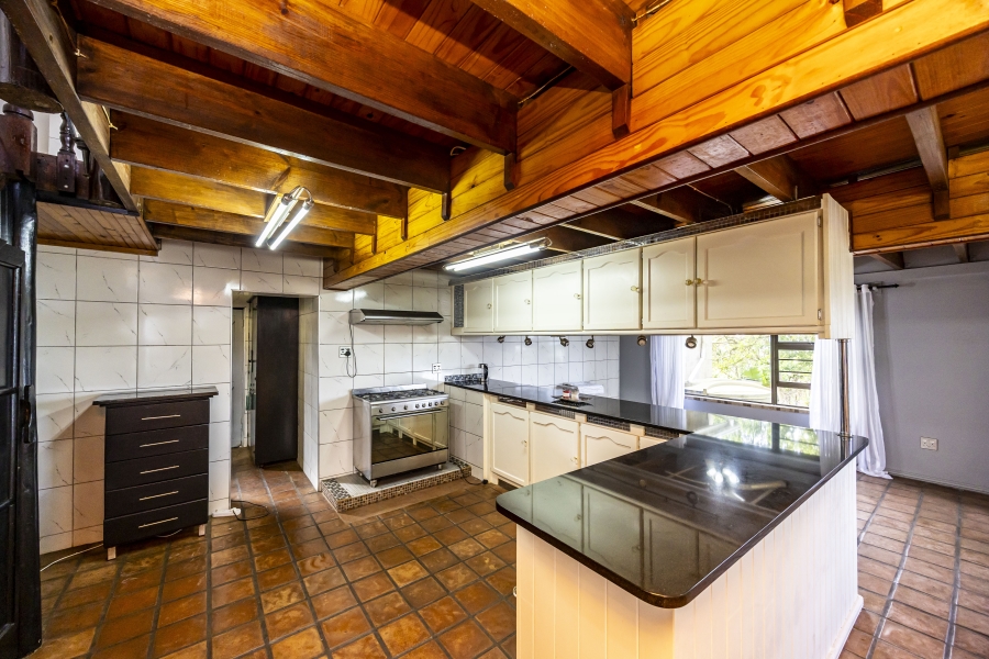 4 Bedroom Property for Sale in Sunnyridge Eastern Cape
